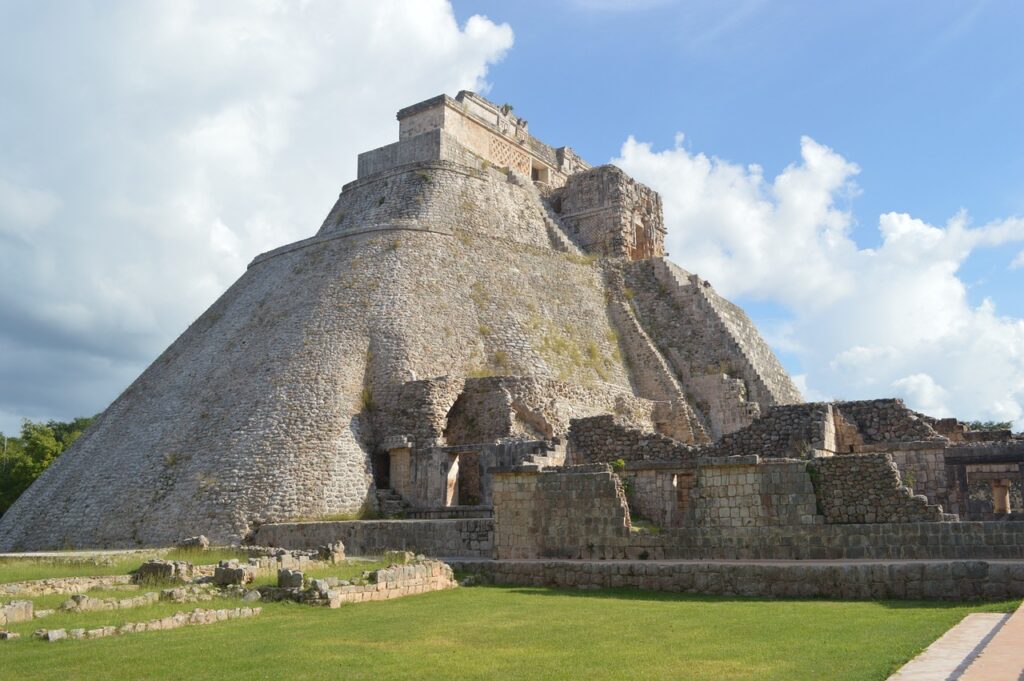 pyramid, mexico, maya-568003.jpg